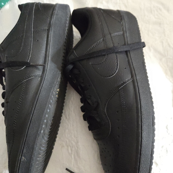 Nike COURT VISION LOW NN Men's All Black size 11 - Picture 2 of 6